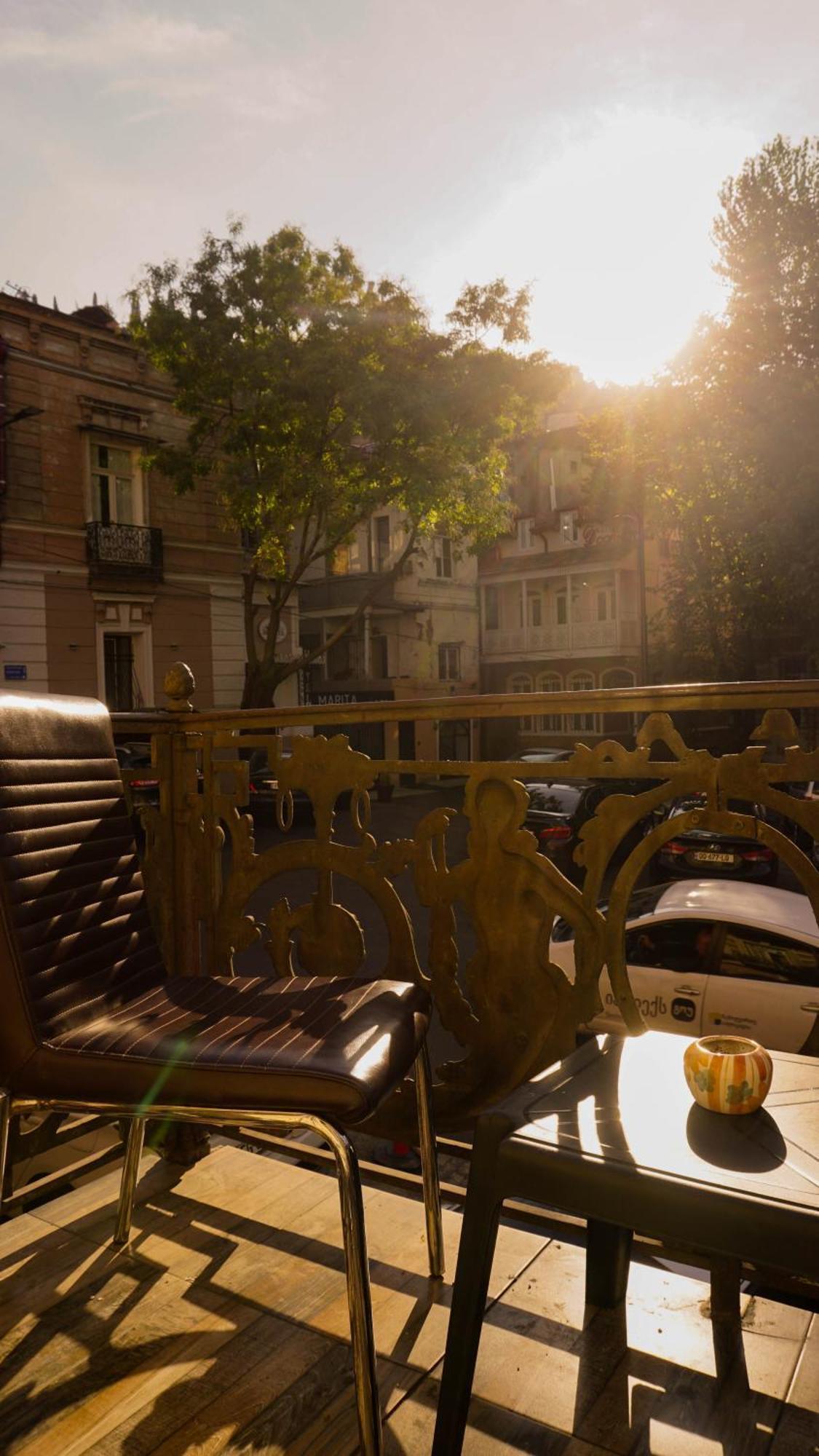 J Square Hostel Tbilisi Exterior photo