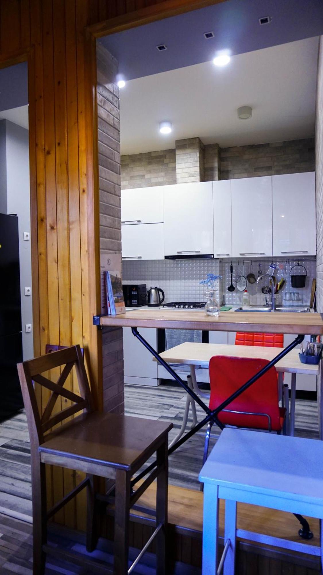 J Square Hostel Tbilisi Exterior photo